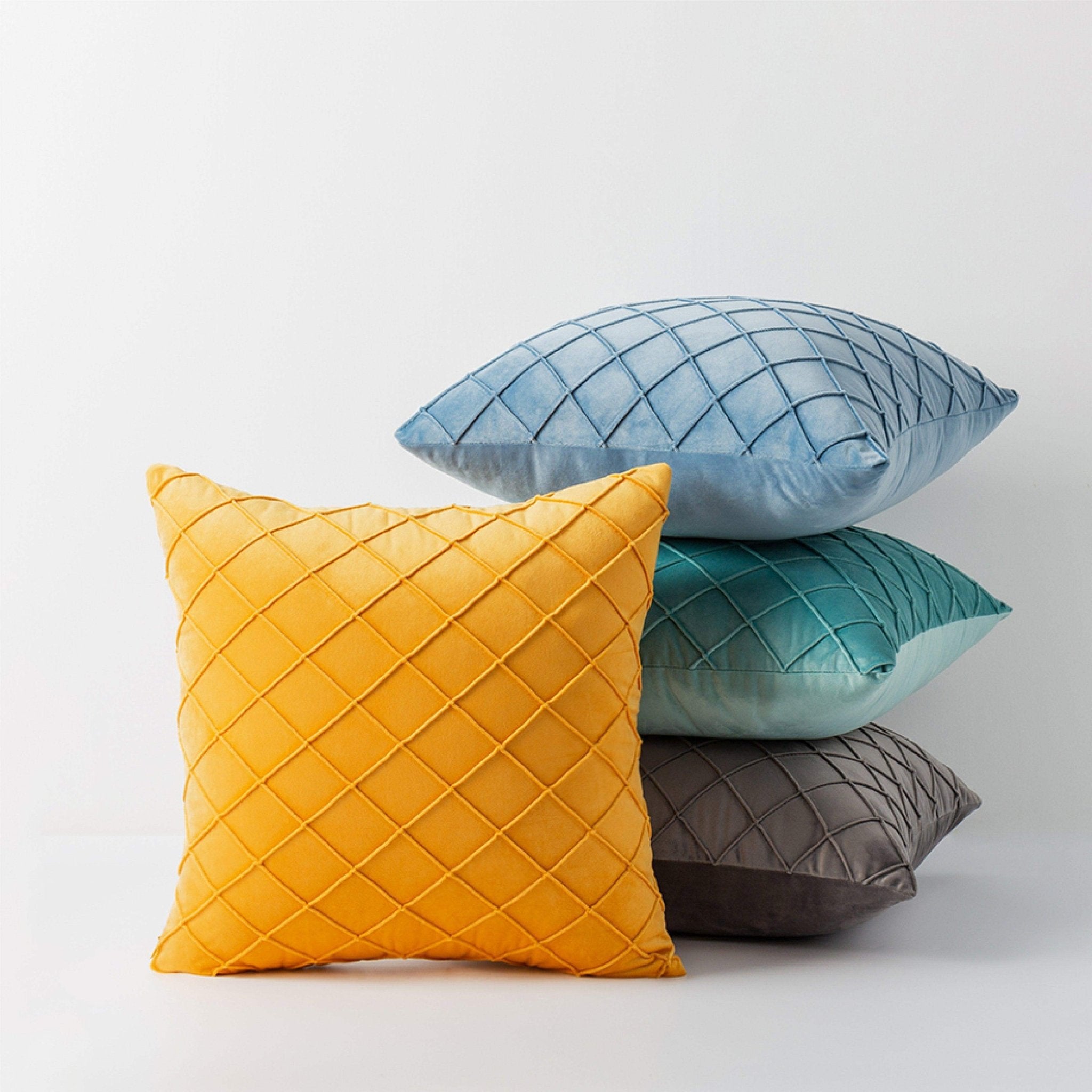 Hyper Cover Diamond Velvet Cushion Cover | Geometric Pleated Throw Pillow Case - Beige - 30x50 cm