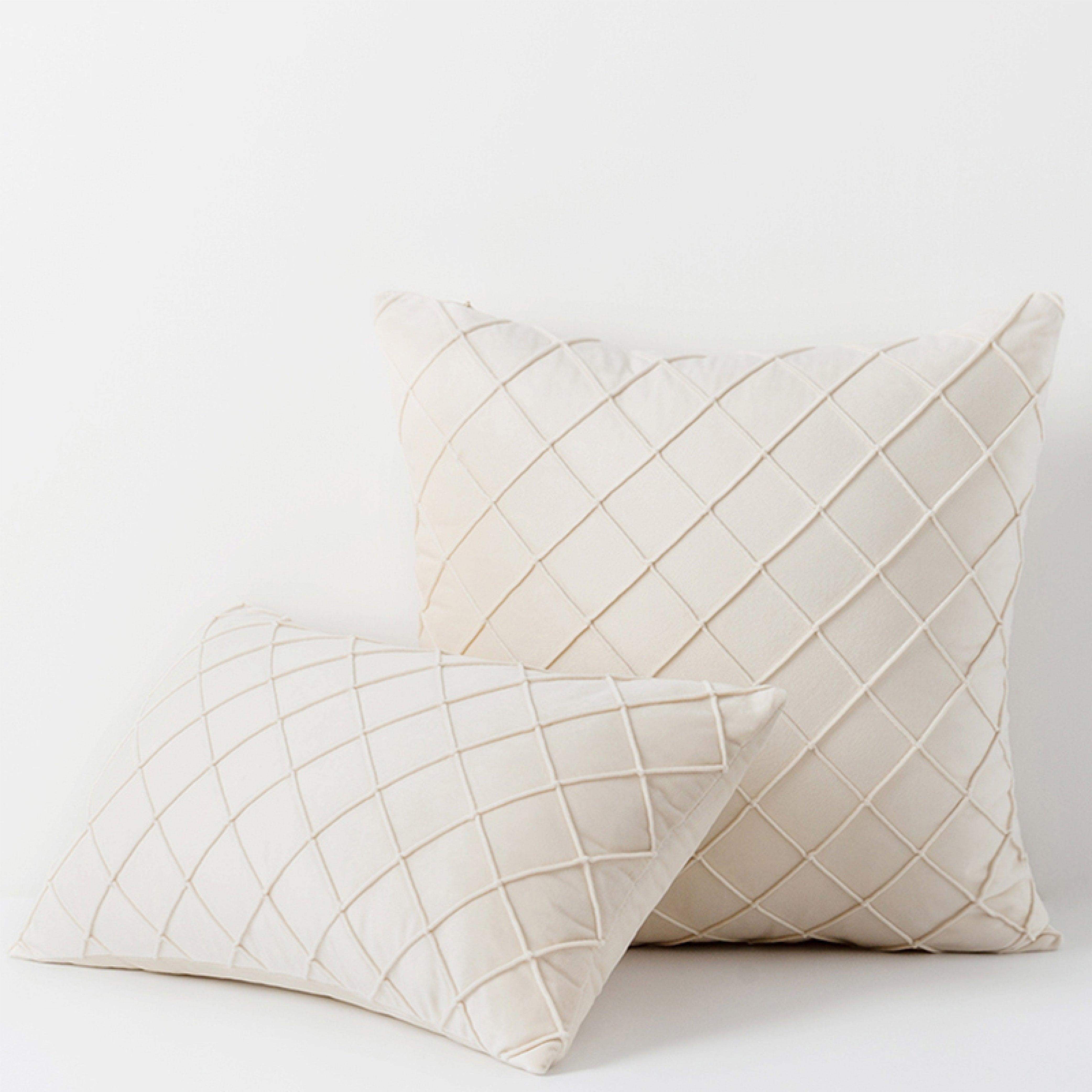 Hyper Cover Diamond Pleated Checked Velvet Cushion Cover | Cushion Covers | Brilliant Home Living