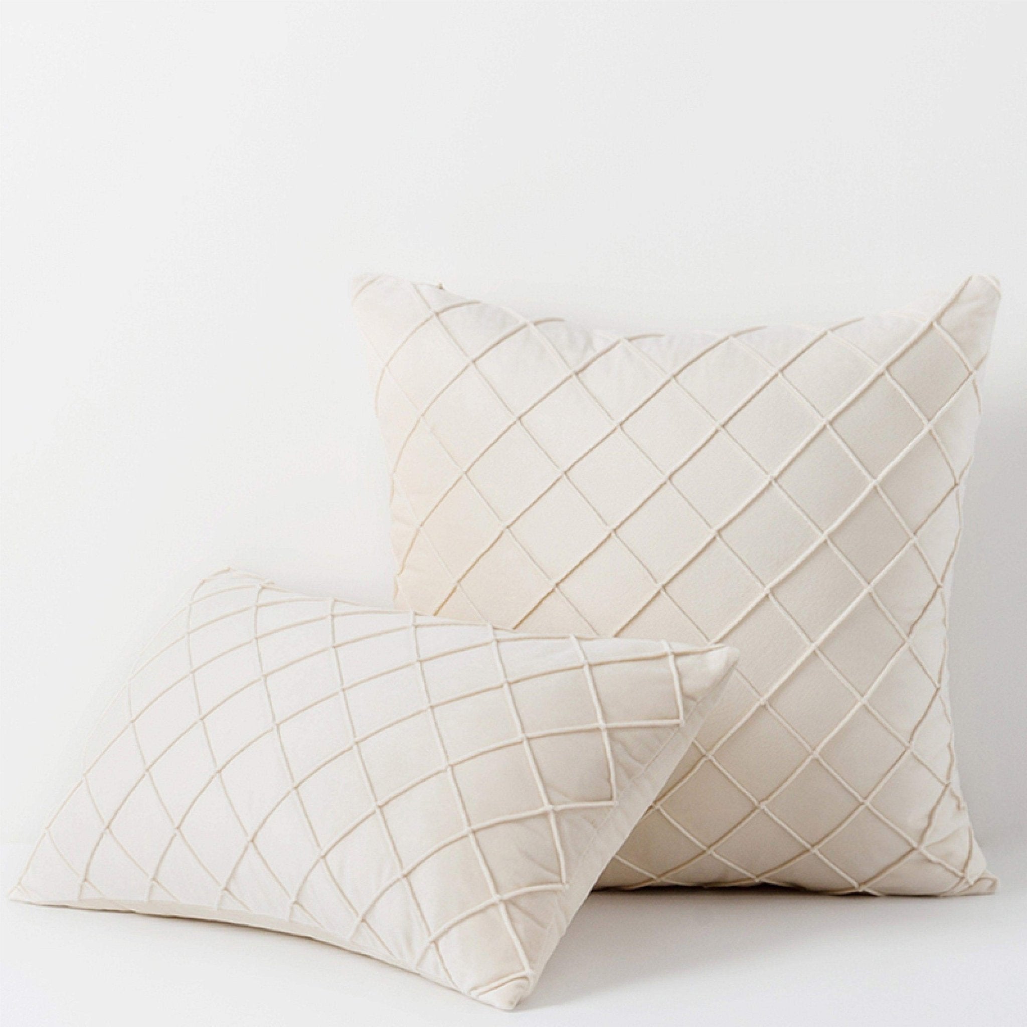 Hyper Cover Diamond Velvet Cushion Cover | Geometric Pleated Throw Pillow Case - Beige - 30x50 cm