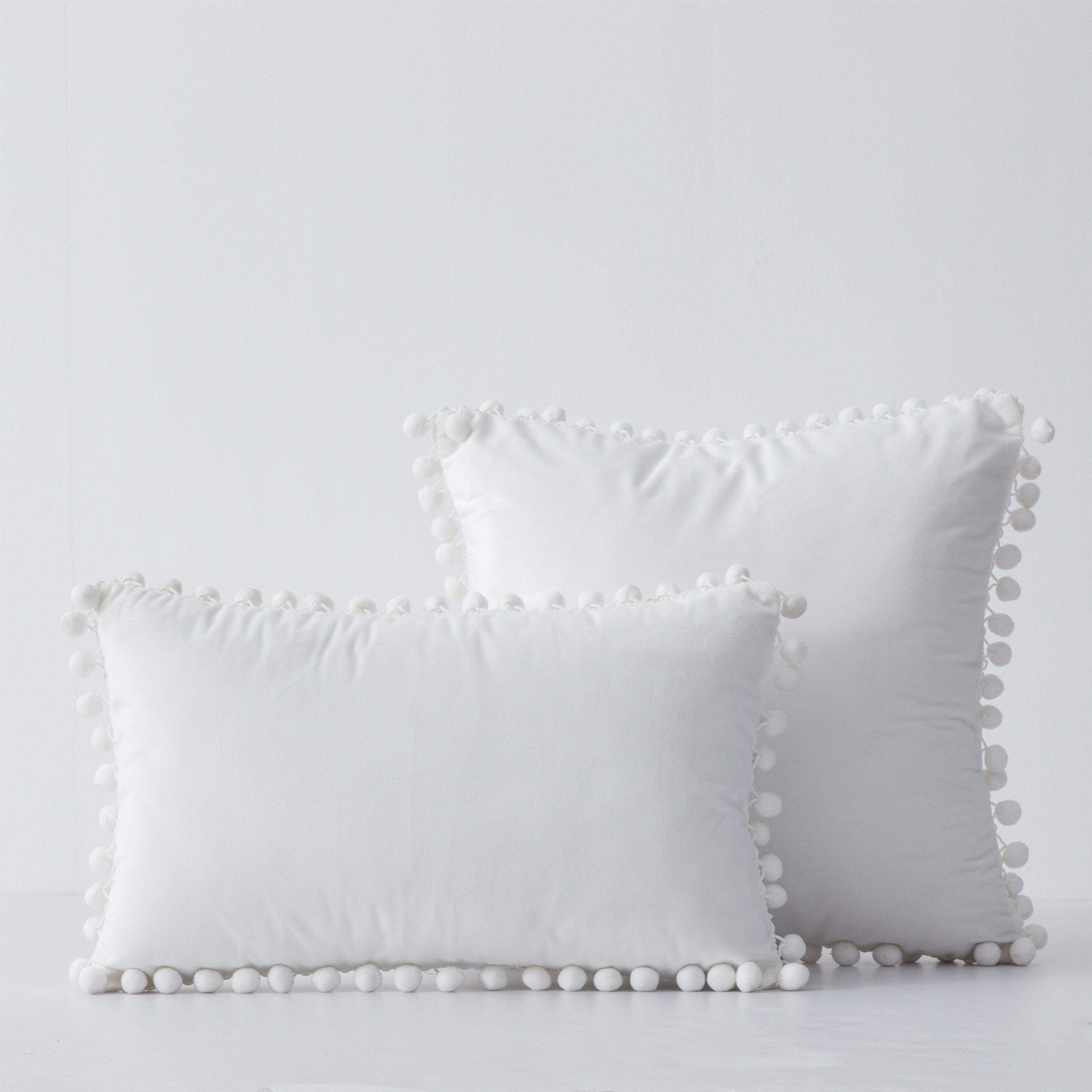 Hyper Cover Pom Pom Velvet Cushion Cover | Soft Throw Pillow Case - White - 30x50 cm